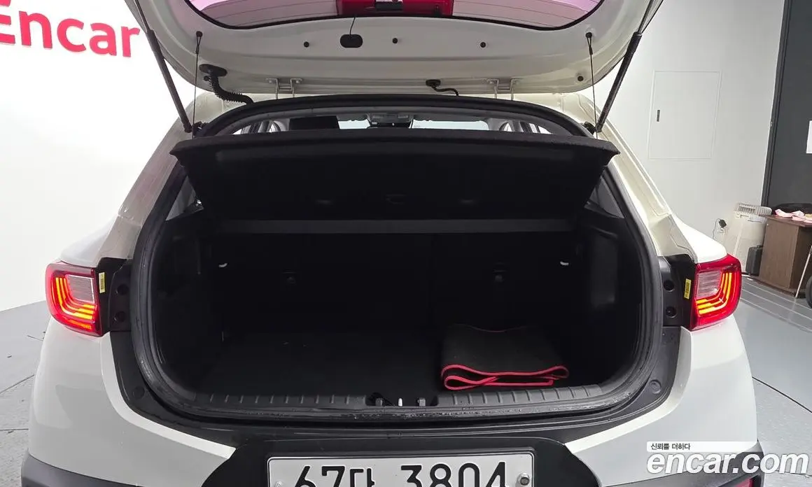 Kia Stonic 2019 1.4 автомат (гидро), фото 27