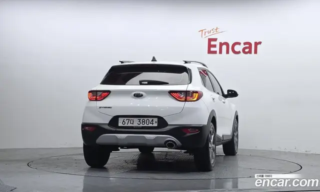 Kia Stonic 2019 1.4 автомат (гидро), миниатюра 4
