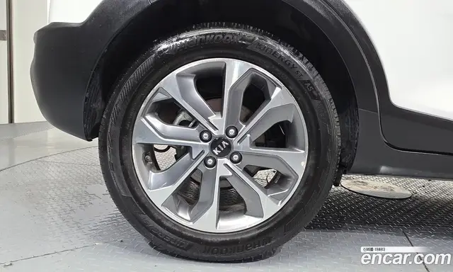 Kia Stonic 2019 1.4 автомат (гидро), миниатюра 7