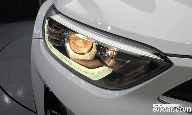 Kia Stonic 2019 1.4 автомат (гидро), миниатюра 8