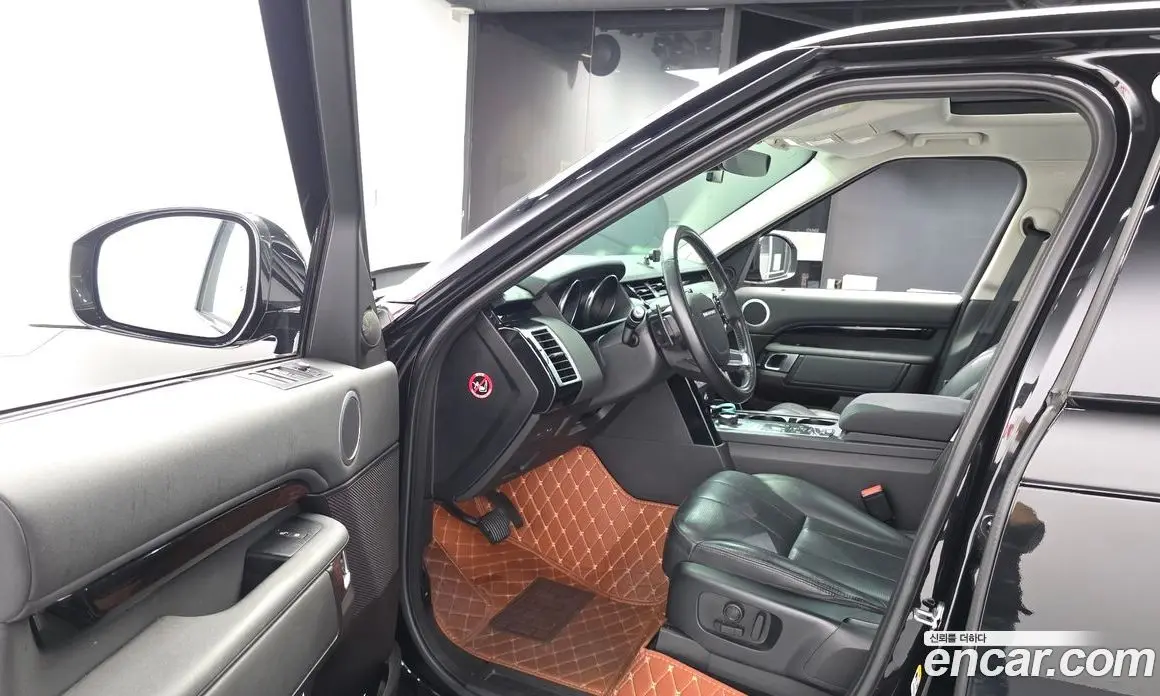 Land Rover Discovery 2019 3.0 автомат (гидро), фото 13