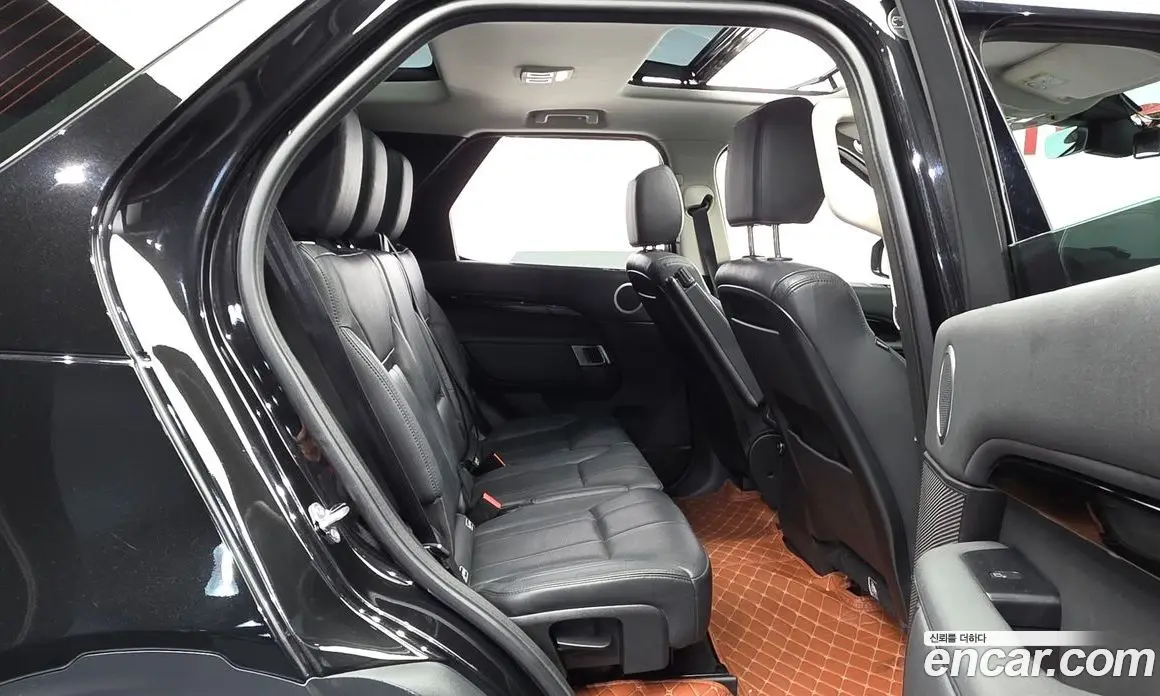 Land Rover Discovery 2019 3.0 автомат (гидро), фото 18