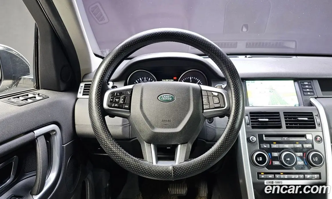 Land Rover Discovery Sport 2015 2.0 автомат (гидро), фото 12