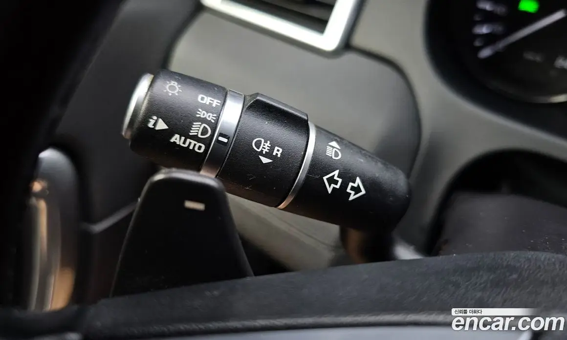 Land Rover Discovery Sport 2015 2.0 автомат (гидро), фото 17