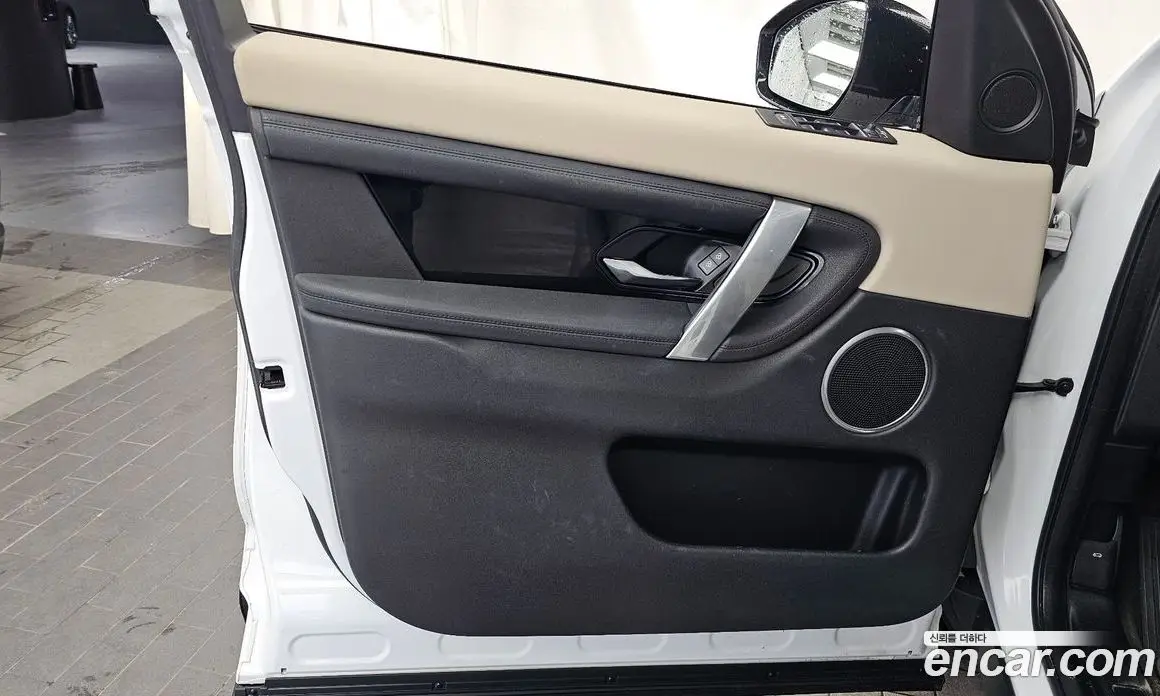 Land Rover Discovery Sport 2021 2.0 автомат (гидро), фото 14