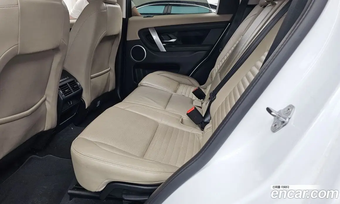 Land Rover Discovery Sport 2021 2.0 автомат (гидро), фото 16