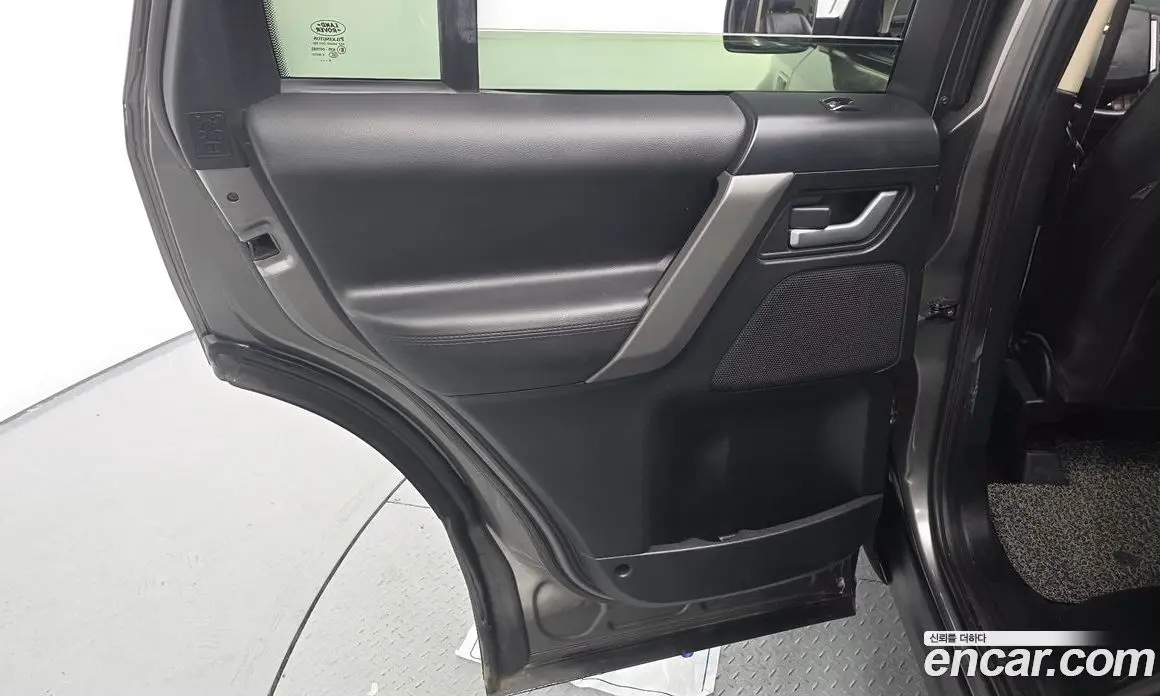 Land Rover Freelander 2009 2.2 автомат (гидро), фото 14