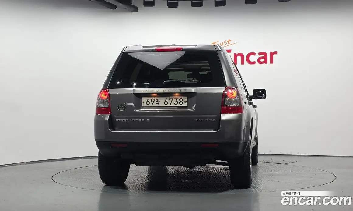 Land Rover Freelander 2009 2.2 автомат (гидро), фото 3