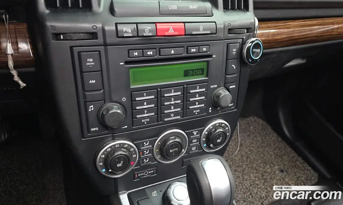 Land Rover Freelander 2009 2.2 автомат (гидро), фото 21