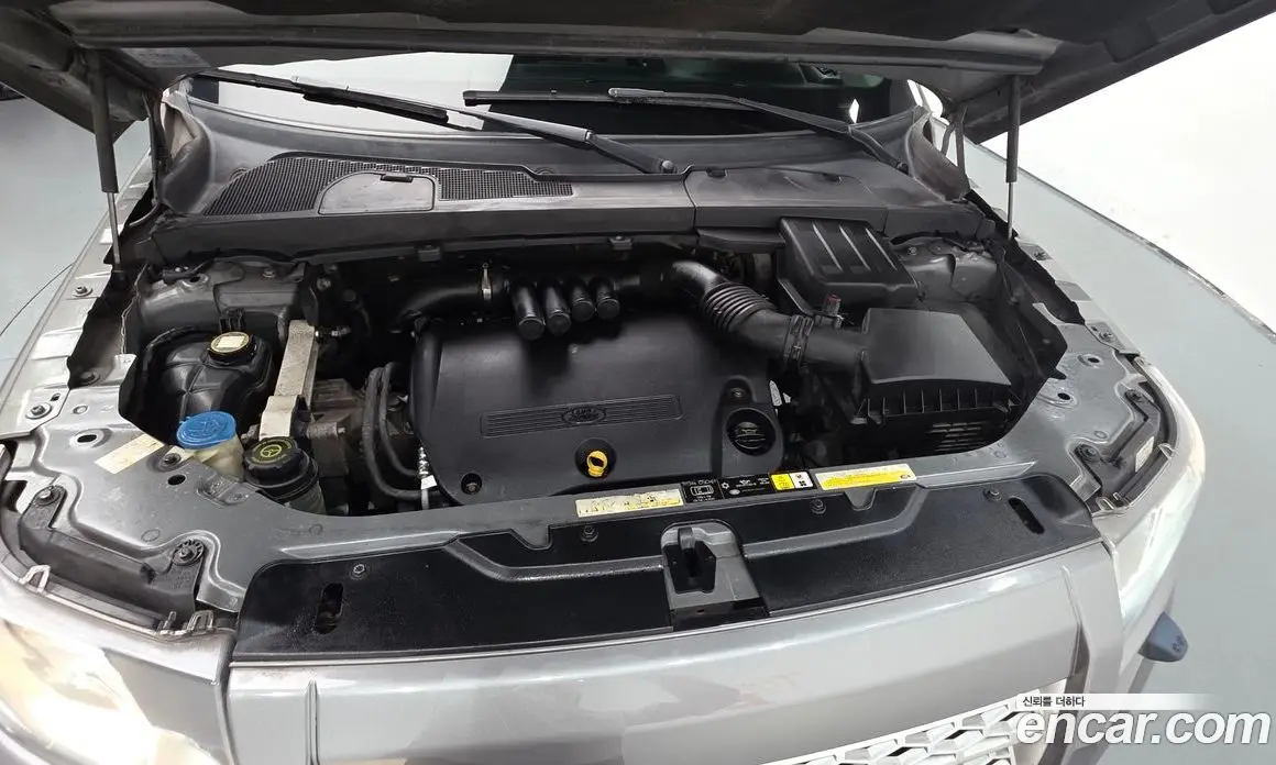 Land Rover Freelander 2009 2.2 автомат (гидро), фото 5