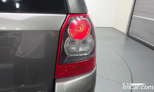 Land Rover Freelander 2009 2.2 автомат (гидро), миниатюра 8