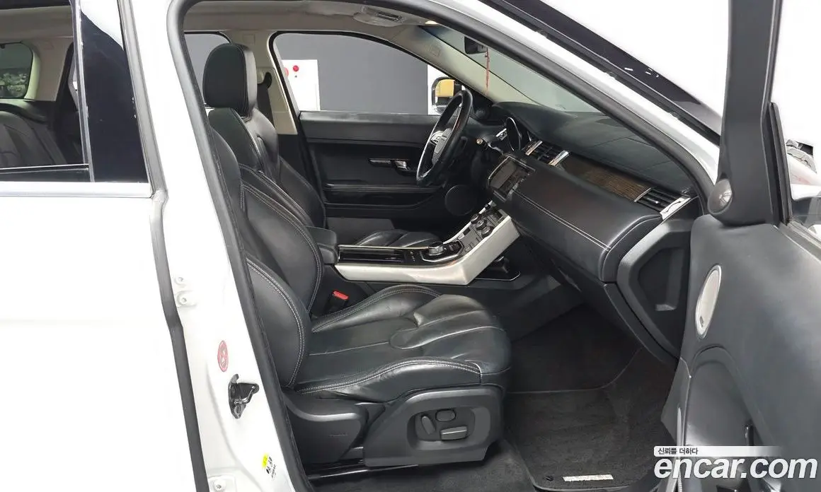 Land Rover Range Rover Evoque 2013 2.0 автомат (гидро), фото 11