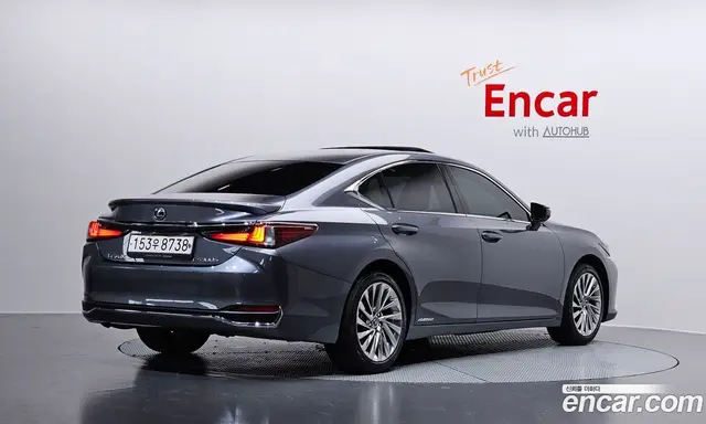 Lexus ES, 2021, 24 743 км