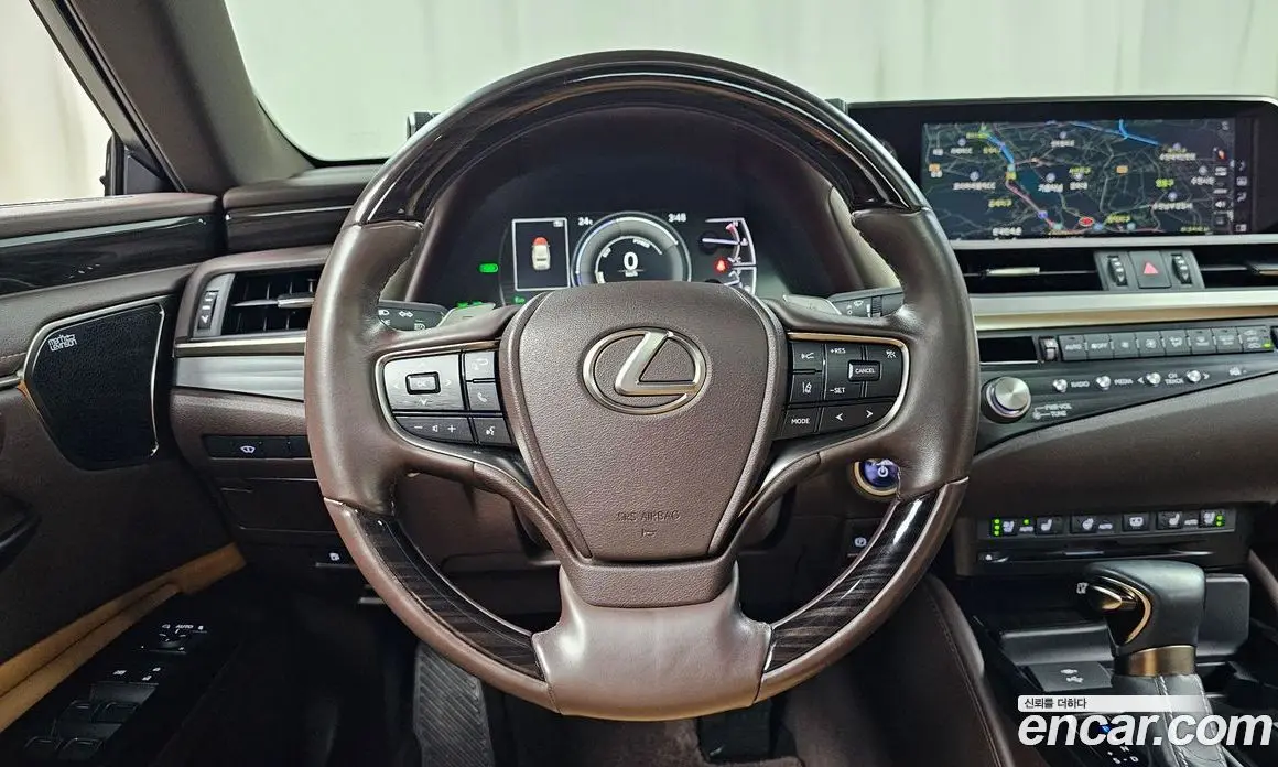 Lexus ES 2021 2.5 автомат (гидро), фото 18