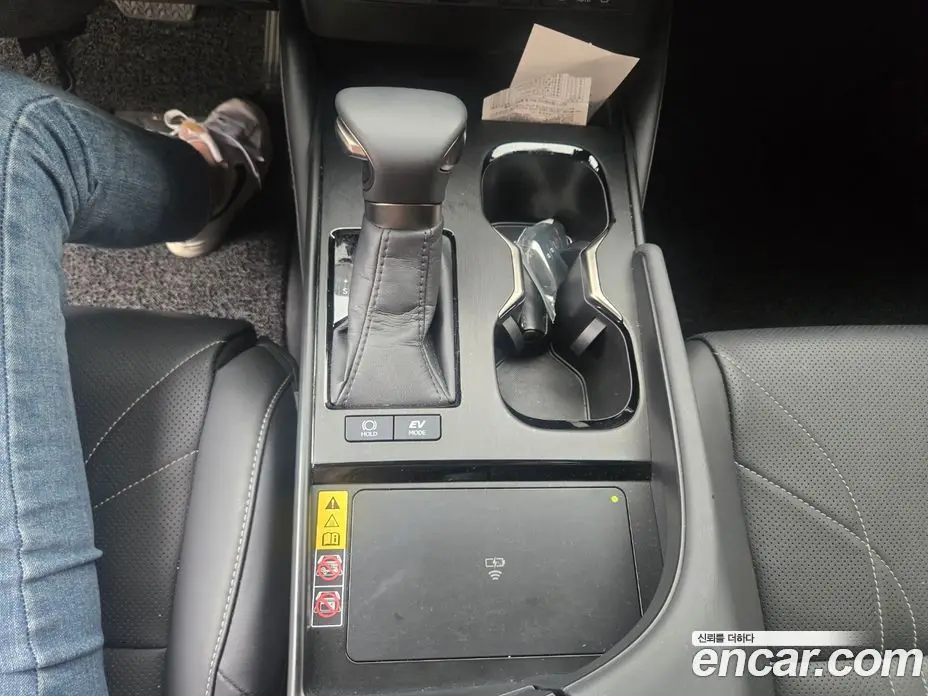 Lexus ES 2024 2.5 автомат (гидро), фото 10