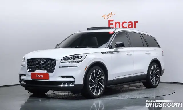 Lincoln Aviator, 2023, 43 215 км