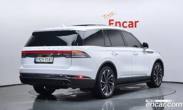 Lincoln Aviator 2023 3.0 автомат (гидро), миниатюра 2