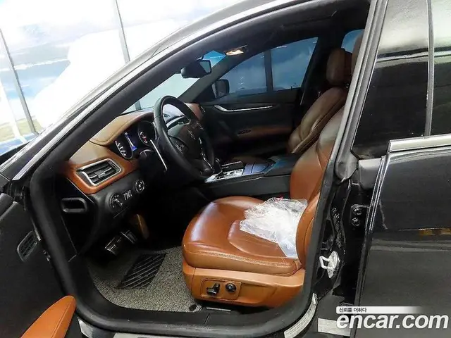 Maserati Ghibli 2016 3.0 автомат (гидро), миниатюра 6