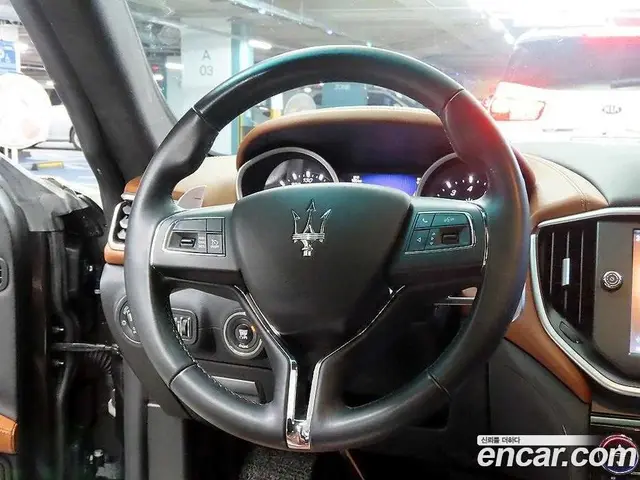 Maserati Ghibli 2016 3.0 автомат (гидро), миниатюра 8