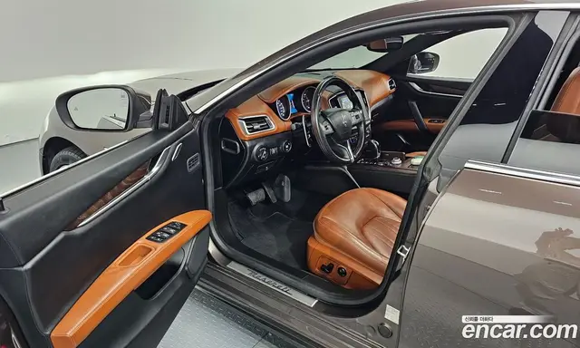 Maserati Ghibli 2018 3.0 автомат (гидро), миниатюра 12