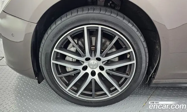 Maserati Ghibli 2018 3.0 автомат (гидро), миниатюра 4