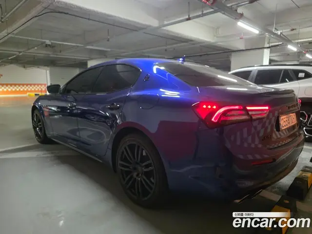 Maserati Ghibli 2018 3.0 автомат (гидро), миниатюра 3