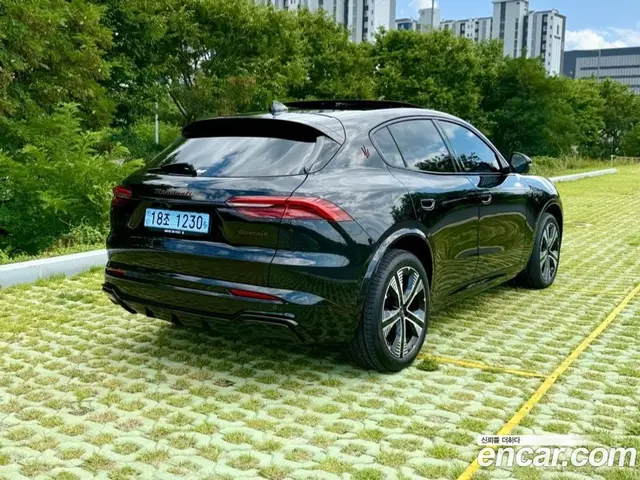 Maserati Grecale 2025 0.3 автомат (гидро), миниатюра 6