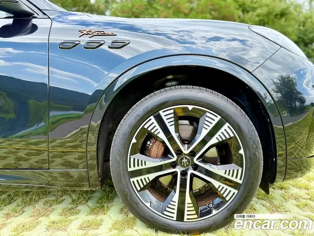 Maserati Grecale 2025 0.3 автомат (гидро), миниатюра 8