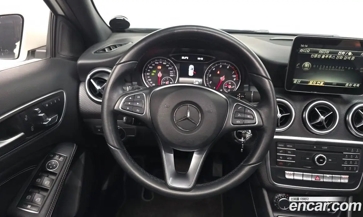 Mercedes-Benz A-Class 2016 1.6 автомат (гидро), фото 13