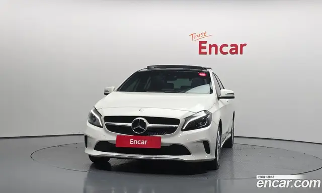 Mercedes-Benz A-Class 2016 1.6 автомат (гидро), миниатюра 3