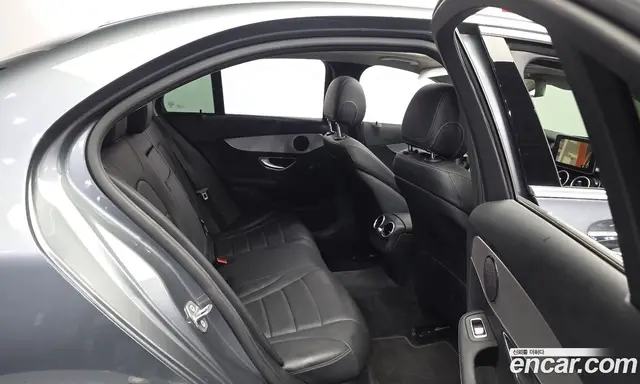 Mercedes-Benz C-Class 2017 2.0 автомат (гидро), миниатюра 11