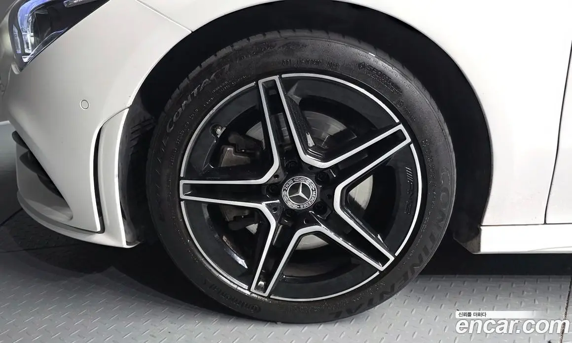 Mercedes-Benz CLA-Class 2022 2.0 автомат (гидро), фото 5