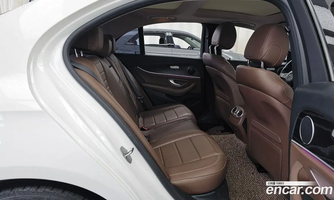 Mercedes-Benz E-Class 2016 2.0 автомат (гидро), фото 12