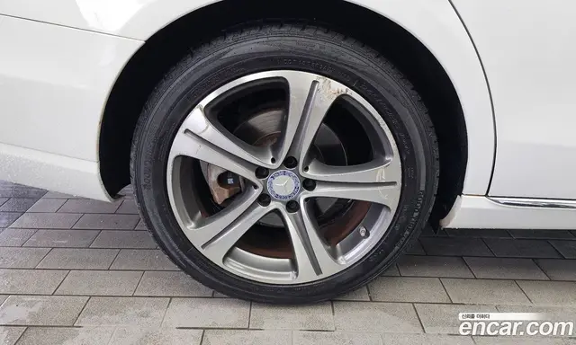 Mercedes-Benz E-Class 2016 2.0 автомат (гидро), миниатюра 5
