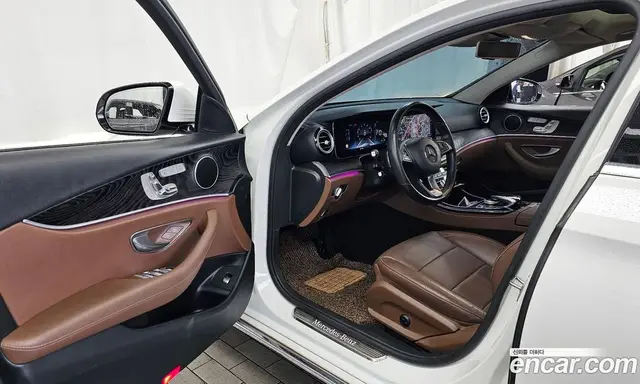 Mercedes-Benz E-Class 2016 2.0 автомат (гидро), миниатюра 10
