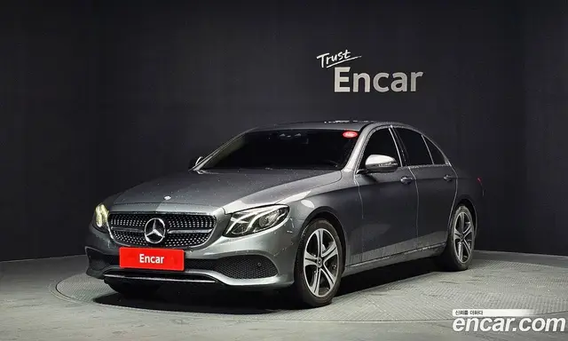 Mercedes-Benz E-Class 2017 2.0 автомат (гидро), миниатюра 1