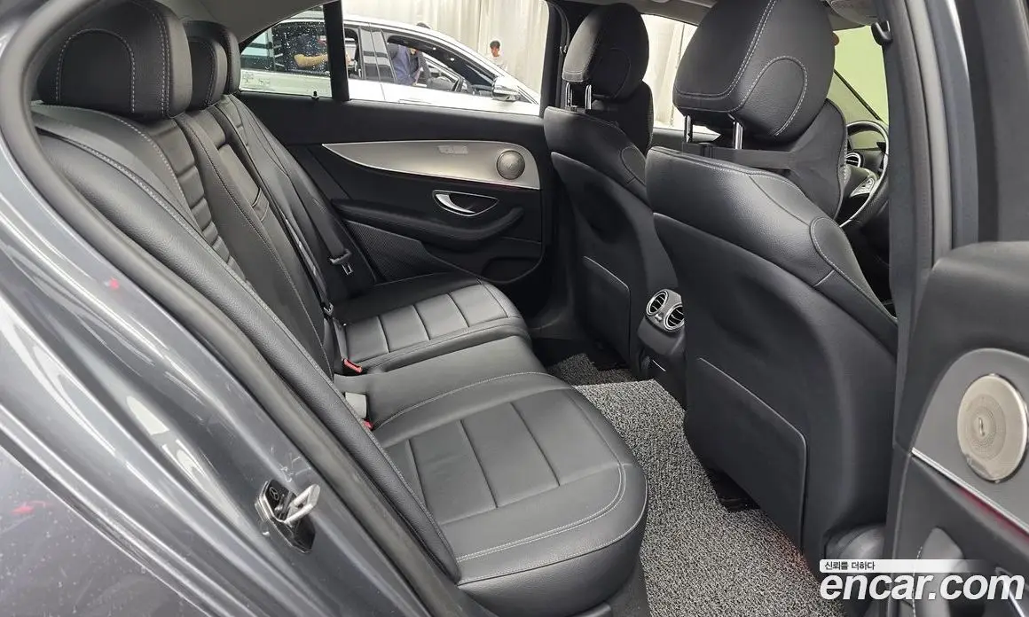 Mercedes-Benz E-Class 2017 2.0 автомат (гидро), фото 11