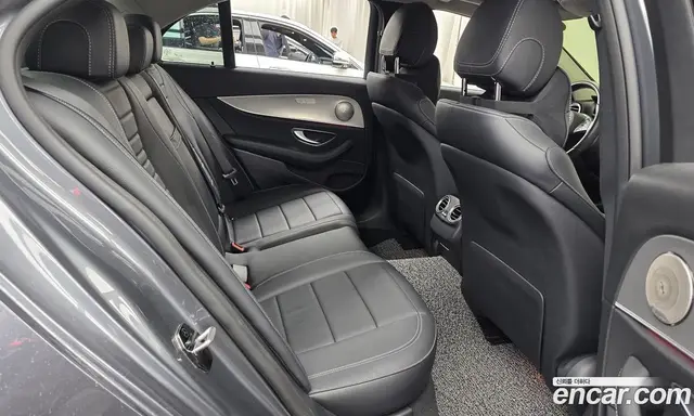 Mercedes-Benz E-Class 2017 2.0 автомат (гидро), миниатюра 11