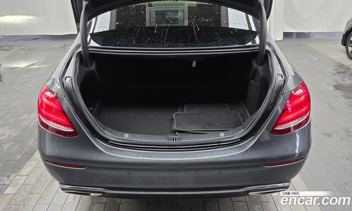 Mercedes-Benz E-Class 2017 2.0 автомат (гидро), фото 20