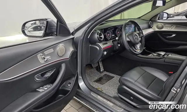 Mercedes-Benz E-Class 2017 2.0 автомат (гидро), миниатюра 10