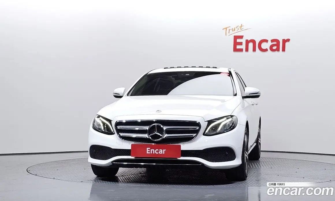 Mercedes-Benz E-Class 2019 2.0 автомат (гидро), фото 3