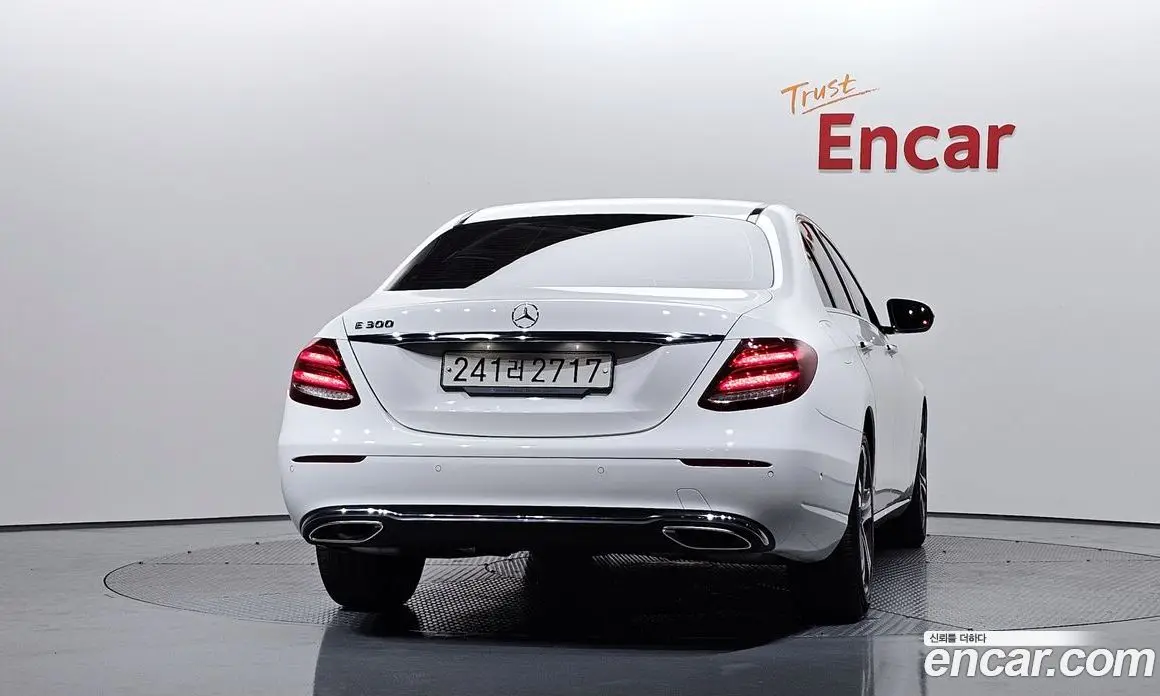 Mercedes-Benz E-Class 2019 2.0 автомат (гидро), фото 4