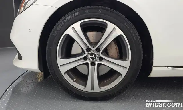 Mercedes-Benz E-Class 2019 2.0 автомат (гидро), миниатюра 5