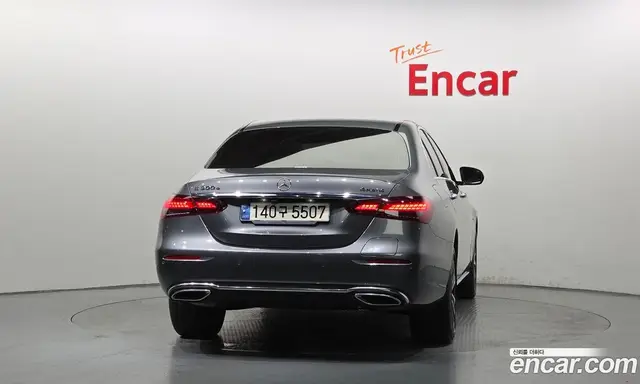 Mercedes-Benz E-Class 2021 2.0 автомат (гидро), миниатюра 4