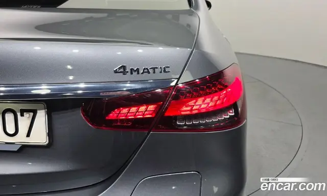 Mercedes-Benz E-Class 2021 2.0 автомат (гидро), миниатюра 9
