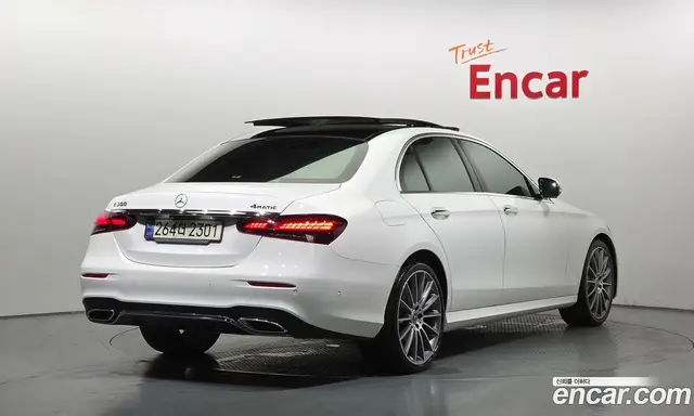 Mercedes-Benz E-Class 2021 2.0 автомат (гидро), миниатюра 2