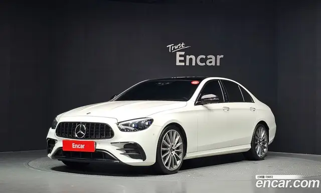 Mercedes-Benz E-Class 2022 2.0 автомат (гидро), миниатюра 1