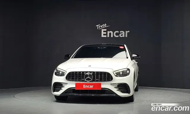 Mercedes-Benz E-Class 2022 2.0 автомат (гидро), миниатюра 3