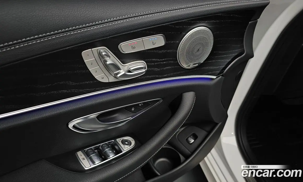 Mercedes-Benz E-Class 2023 2.0 автомат (гидро), фото 27