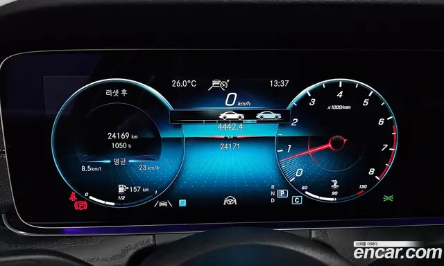 Mercedes-Benz E-Class 2023 2.0 автомат (гидро), миниатюра 10